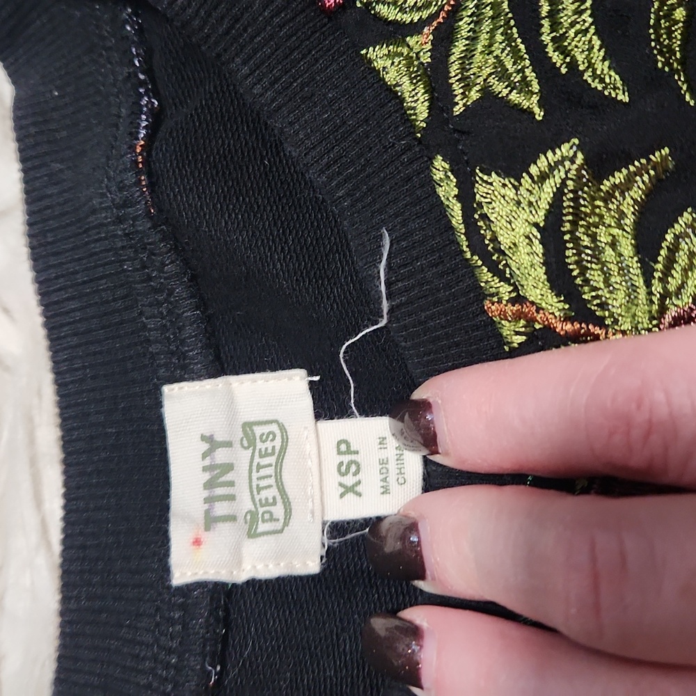 EUC Anthropologie Tiny Petites Embroidered Pheonix Shirt- XSP - Picture 4 of 12